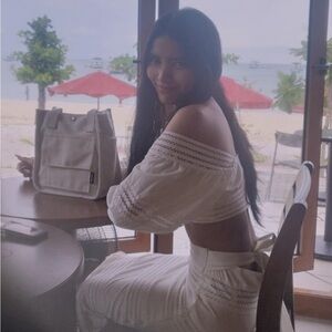 Meet your Posher, Saya